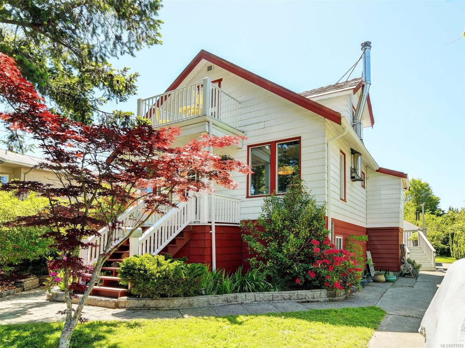 I have sold a property at 21 Lurline Ave in Saanich
